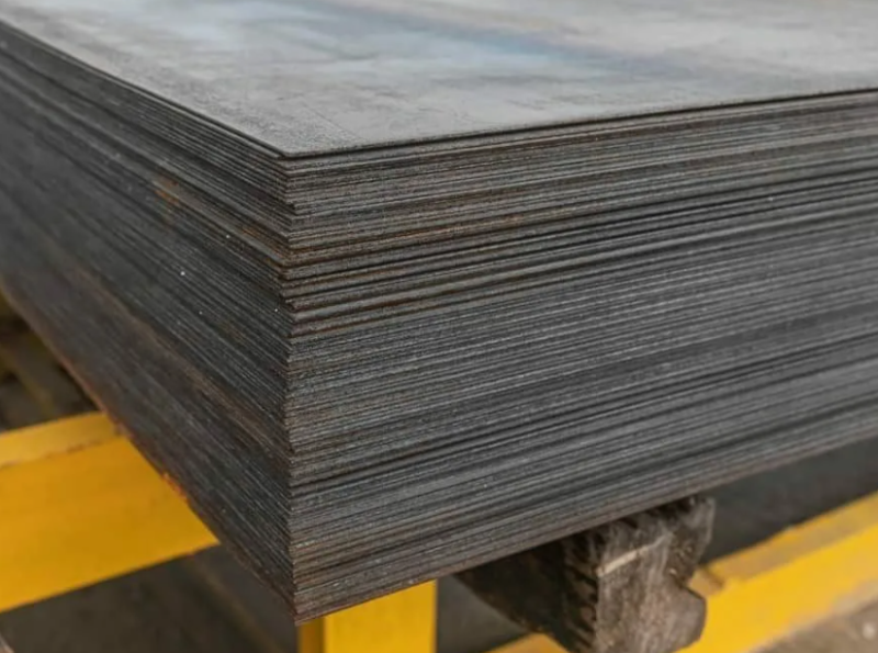 Лист стальной